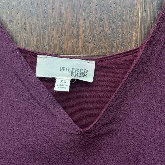 Aritzia: Wilfred Free: XS burgundy camisole - Picture 2 of 5